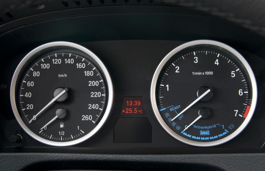  BMW X6 ActiveHybrid 2009 года  (фото 38 из 110)